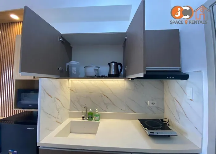 Appart hôtel West Jones Residences By Jc Spacerentals, Mountain View, Free Wi-fi & Netflix, 15th Floor Located At The Center Of Cebu