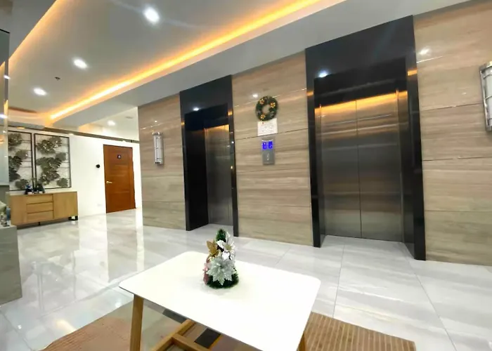West Jones Residences By Jc Spacerentals, Mountain View, Free Wi-fi & Netflix, 15th Floor Located At The Center Of Appart hôtel Cebu