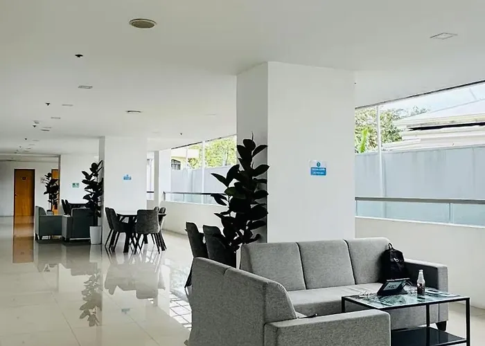 Appart hôtel West Jones Residences By Jc Spacerentals, Mountain View, Free Wi-fi & Netflix, 15th Floor Located At The Center Of